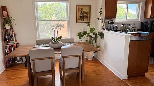 2916 W Berwyn Ave #3 Photo 1 2916 W Berwyn Ave #3 Photo 1