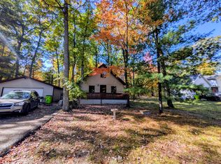 2867 E Higgins Lake Dr, Roscommon, MI 48653