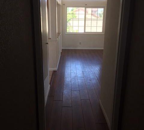 2nd image of 225 W Alcross St