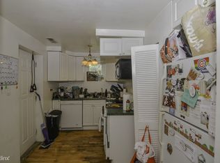 1407 W Erie St APT 2R, Chicago, IL 60642