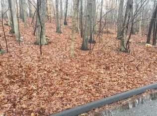 Woodhull Landing Rd, MILLER PLACE, NY 11764