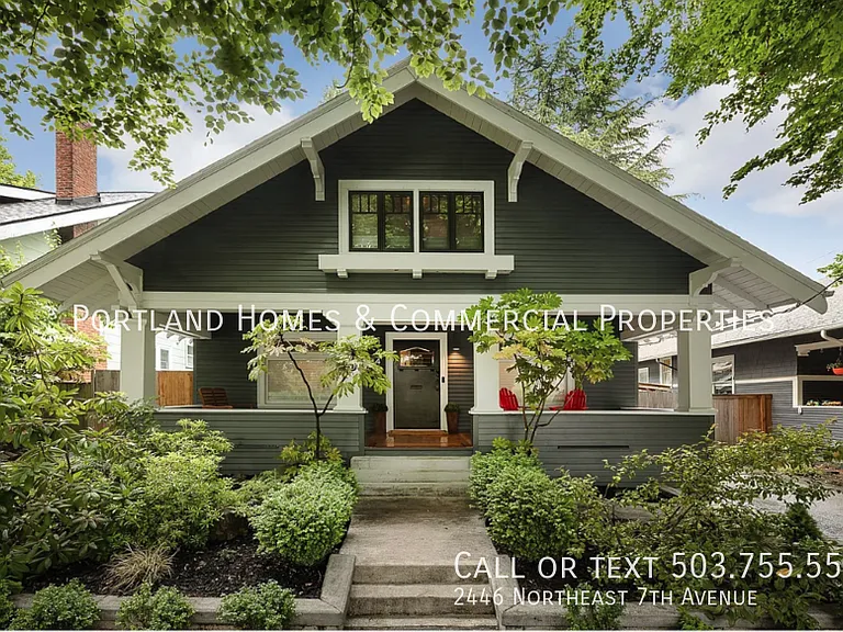 2446 NE 7th Ave — Photo 1