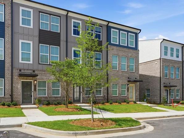 1422 Creekside Cir NW, Atlanta, GA 30318