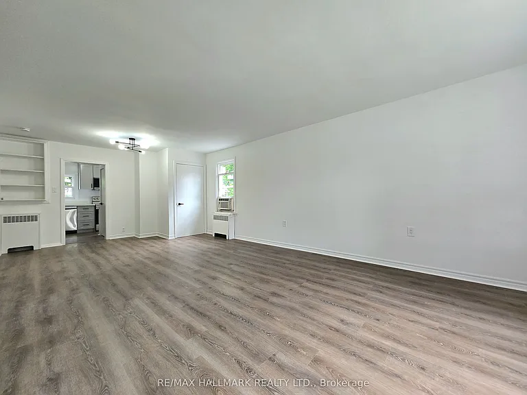 49 Hunt Ave — Photo 5