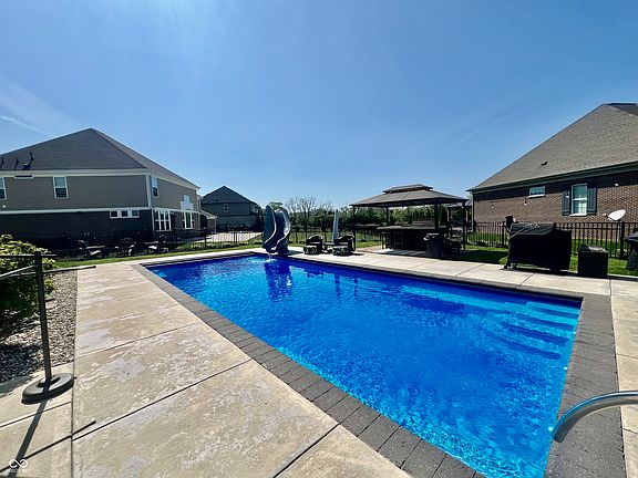 3rd image of 5802 Bentbrook Dr