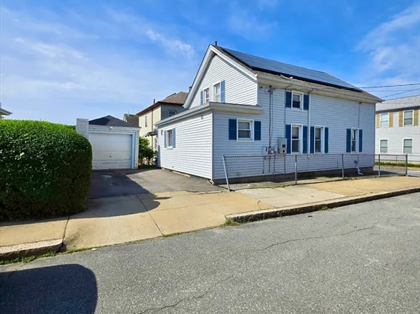 4 Carlisa Dr, Fall River, MA 02723