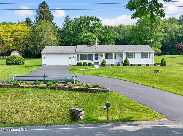 3374 Ridge Rd, Montrose, PA 18801