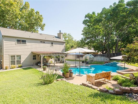 3rd image of 6316 Twinhill Dr
