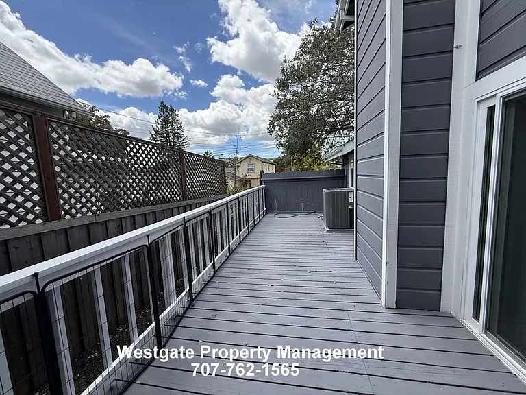 418-420 422 Upham St #418A — Photo 6