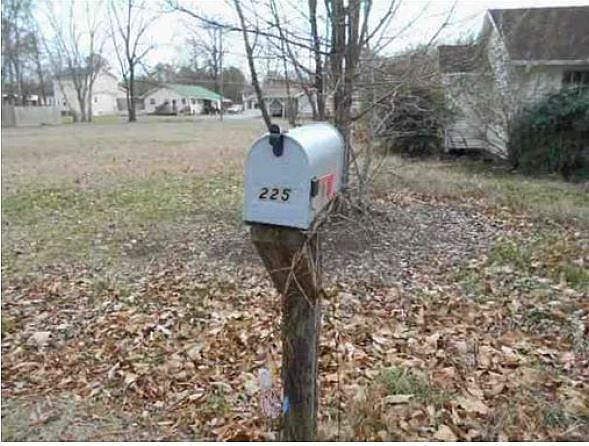 2nd image of 225 General Thomas Ln