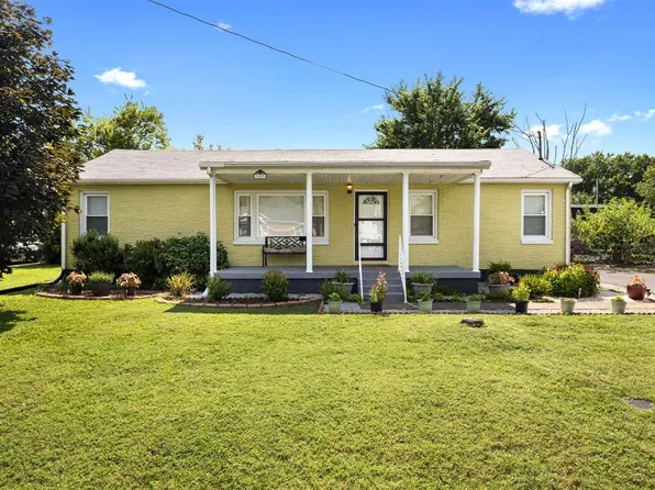 1409 Lynhurst Dr, Bowling Green, KY 42101