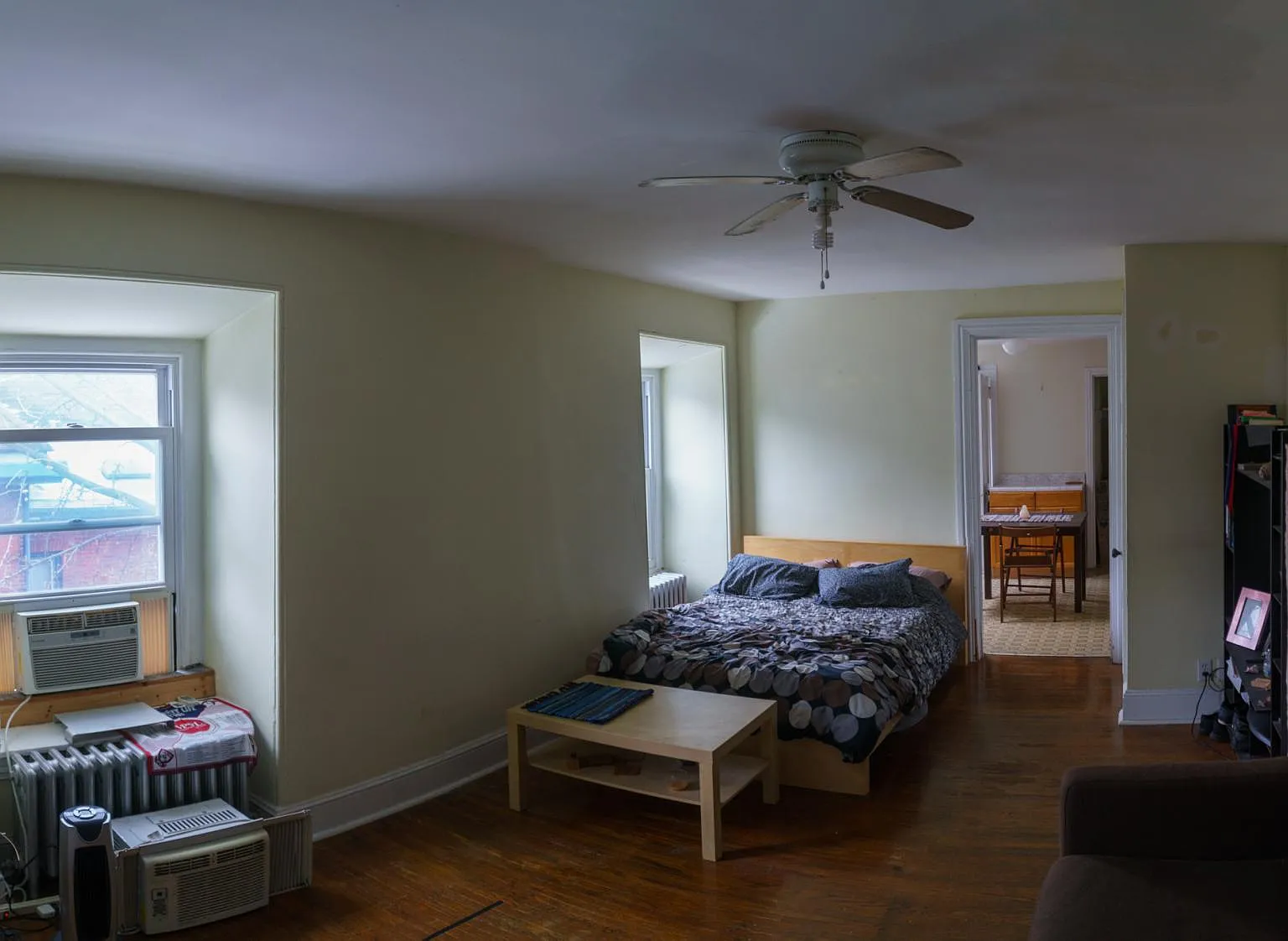 Main room. Has Night light.