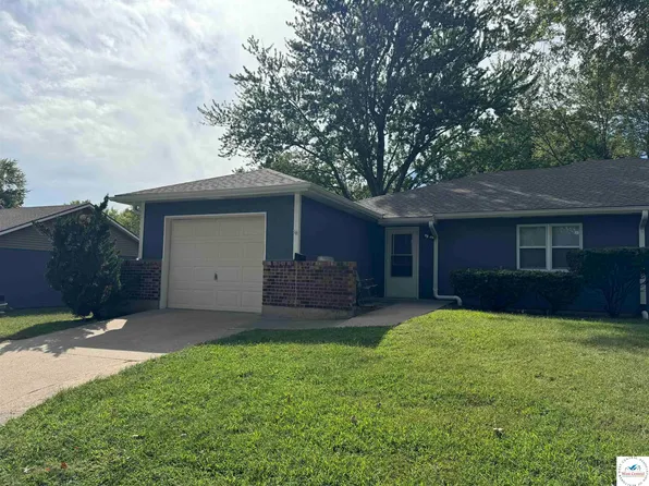 4105 Briarwood Dr, Sedalia, MO 65301