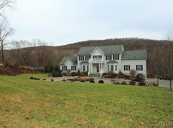 2nd image of 1303 Echo Hill Path