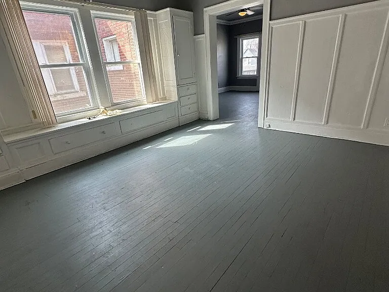 3451 E 140th St #3 — Photo 2