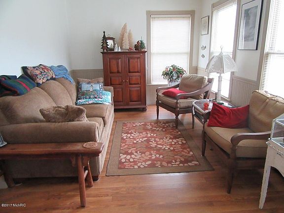 4th image of 8292 73rd St