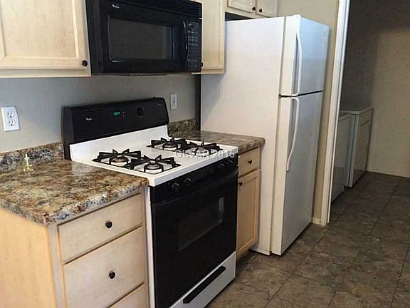 5th image of 950 Seven Hills Dr APT 922