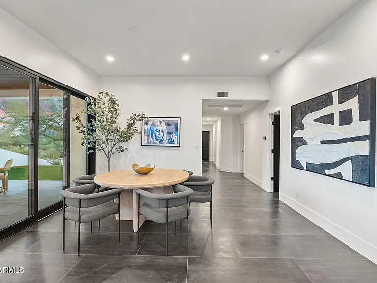 3135 E Palo Verde Dr — Photo 15