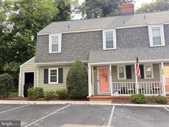 1424 Kenmore Ave, Fredericksburg, VA 22401