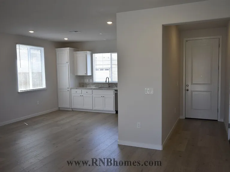 3921 Slurry St — Photo 15