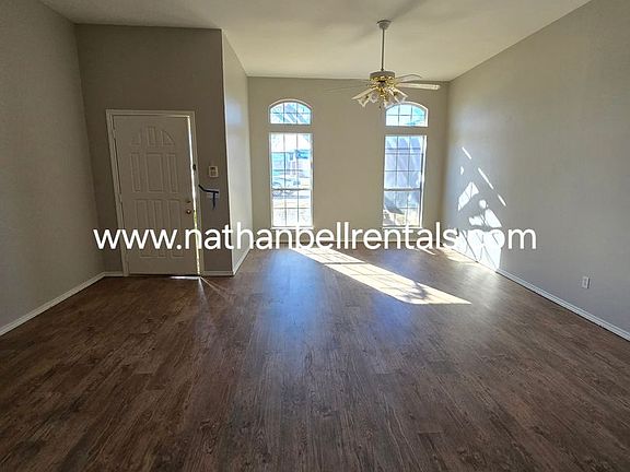 4th image of 2625-27 40th St SE #2625
