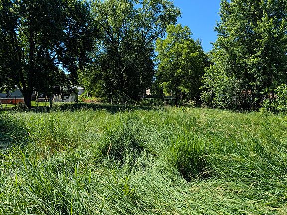 5th image of 3604 E 35th Pl