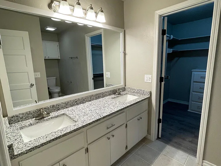 9324 S Hudson Ave #9324 — Photo 15