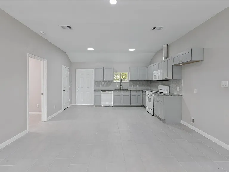 5034 Nassau Rd — Photo 9