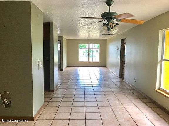 4th image of 517 Ann Ave