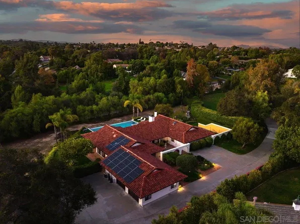 11 Country Glen Rd, Fallbrook, CA 92028