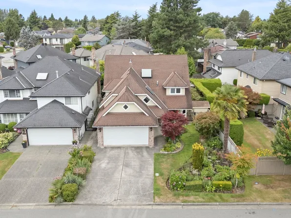 10131 Hollywell Dr, Richmond, BC V7E 5C7