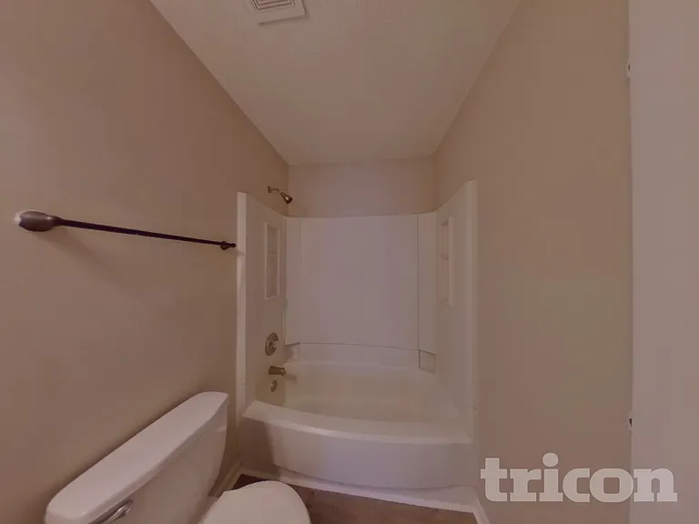 5820 Leatherwood Ln — Photo 10