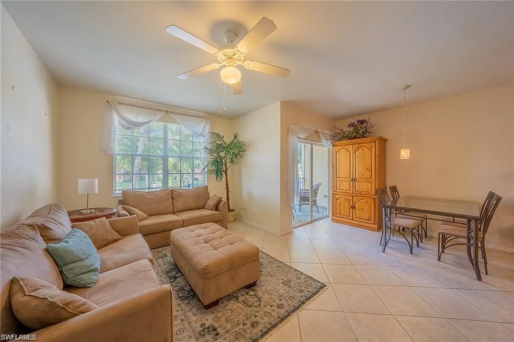 Building Photo - 4720 Saint Croix Ln #121
