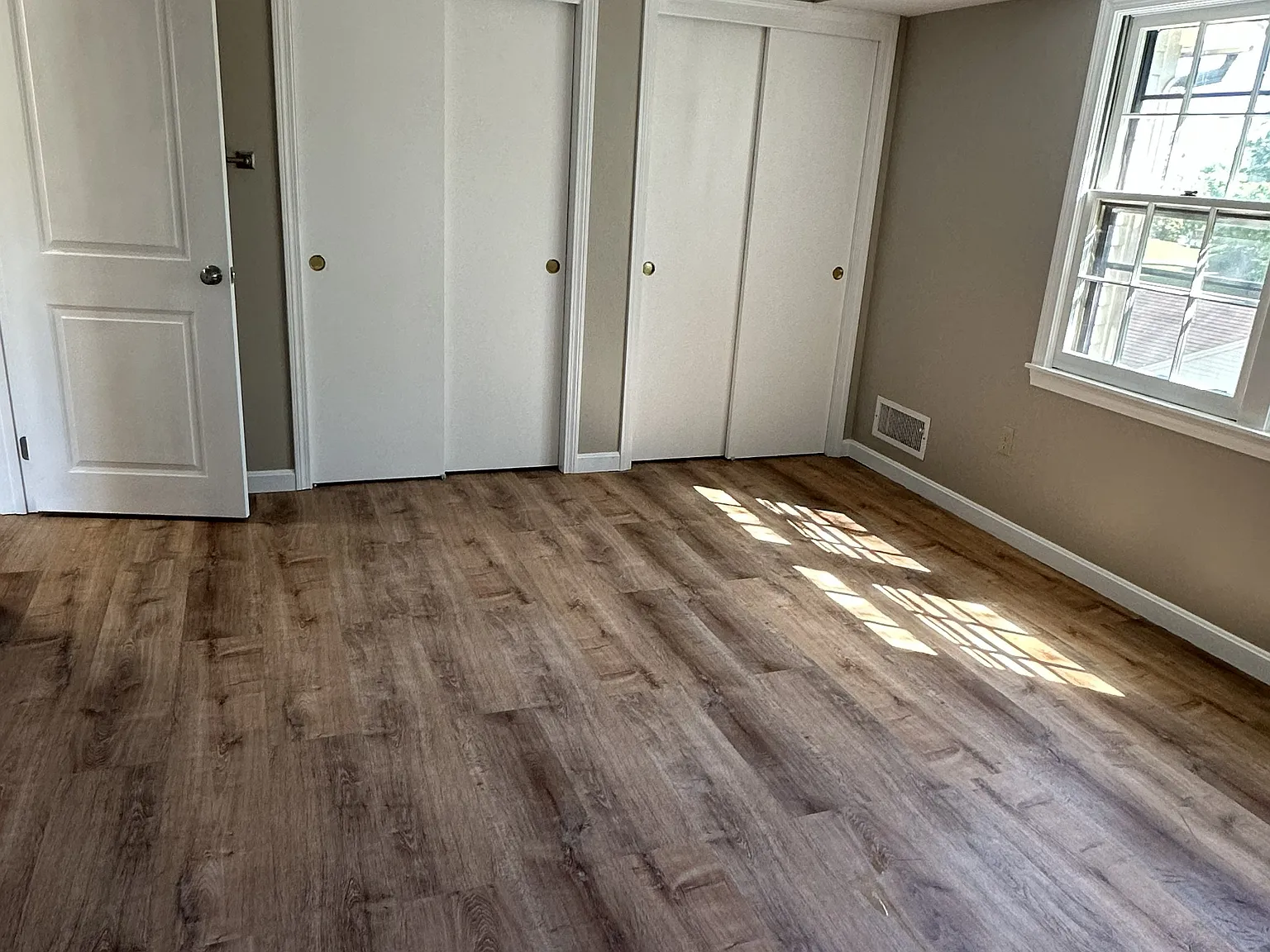 2 bed, 1000 sqft, $2,550 — Photo 3