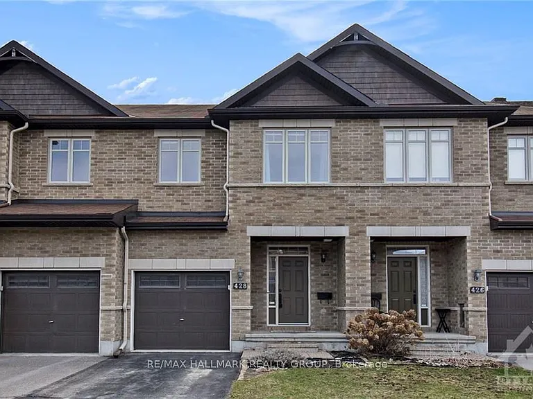428 Arncliffe Ave — Photo 2