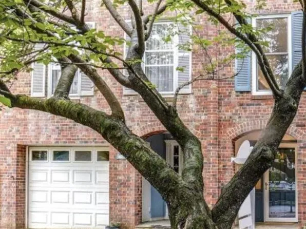 413 D St SE, Washington, DC 20003