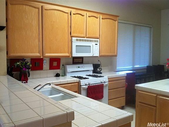 2nd image of 9275 Tamerton Way