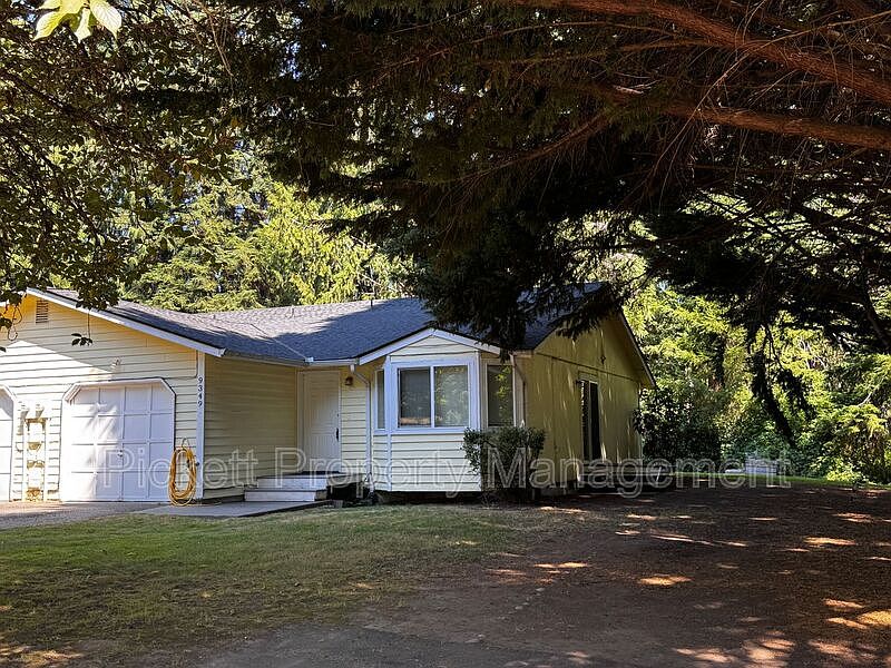 1st image of 9349 Old Military Rd NE