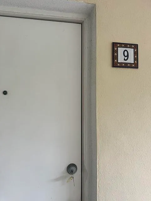 2 bed, 2.0 bath, 860 sqft, $2,500 — Photo 2