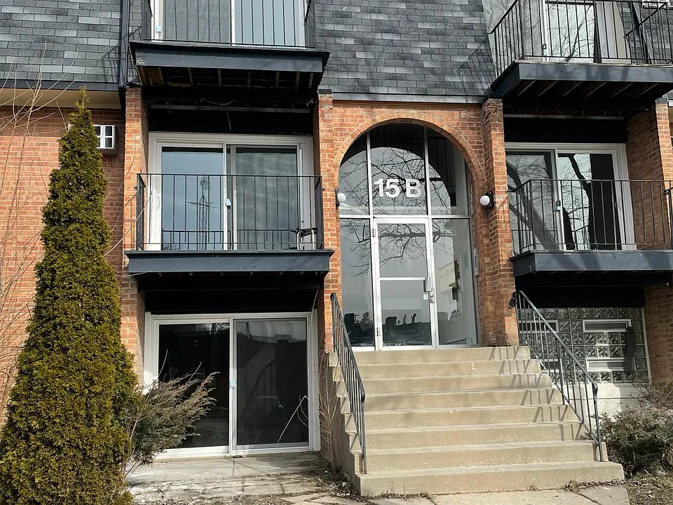 15 E Dundee Quarter Dr #102