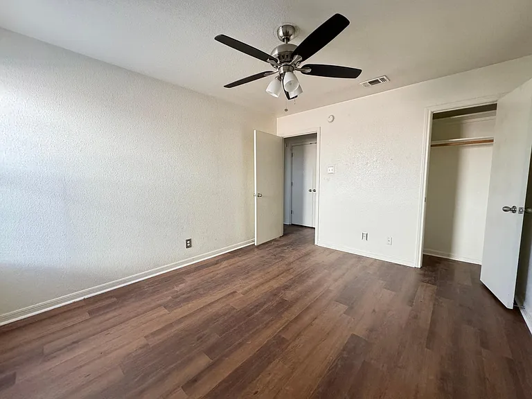 1313 Chips Dr #B — Photo 15