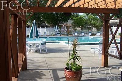 3rd image of 635 SE 12th Ave APT 132