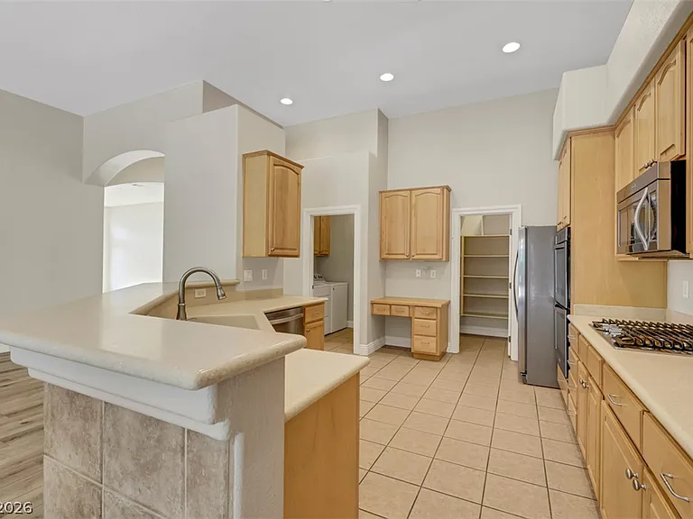 2149 Sentito Cir — Photo 13