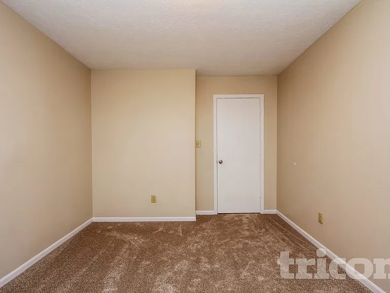 5926 Bowie Ln — Photo 13
