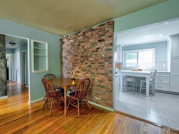 5th image of 1728 Ord St