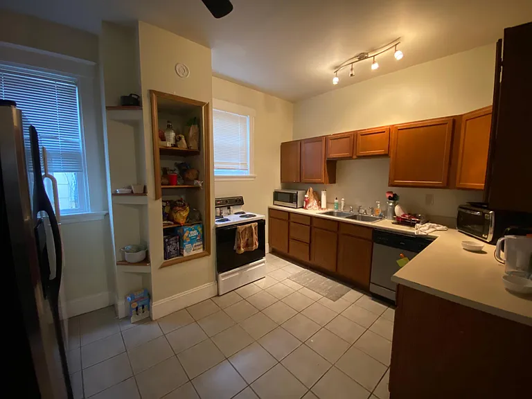 430 Southview Ave — Photo 9