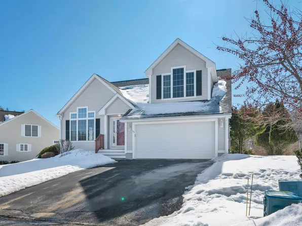 55 Augusta Way, Dover, NH 03820