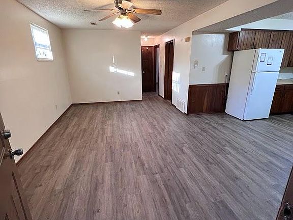 3rd image of 28 N Pindwood Ln APT 1N