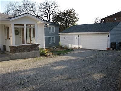 5th image of 8029 Lake Shore Dr