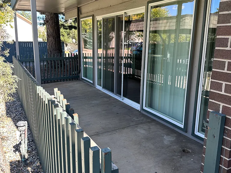 Laguna Pl — Photo 11